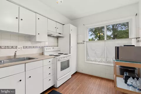 6809 Supreme Ct, Springfield, VA 22150 photo 11