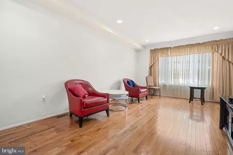6809 Supreme Ct, Springfield, VA 22150 photo 7