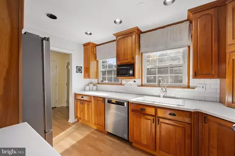8522 Westover Ct, Springfield, VA 22152 photo 11
