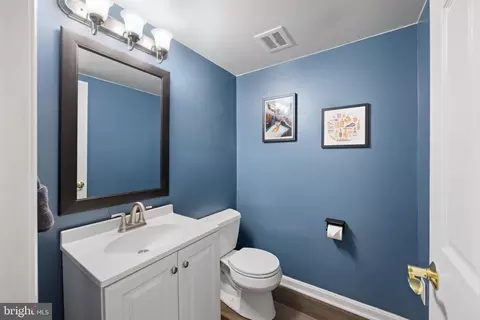 8522 Westover Ct, Springfield, VA 22152 photo 38