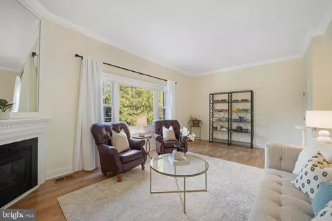 8522 Westover Ct, Springfield, VA 22152 photo 17