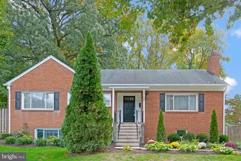 3109 Faber Dr, Falls Church, VA 22044