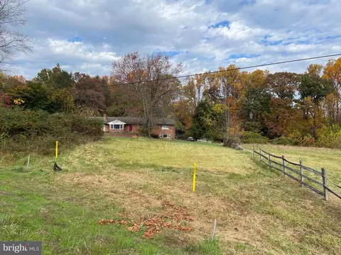 1033 Springvale Rd, Great Falls, VA 22066