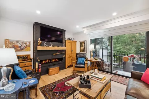 11615 Vantage Hill Rd #12C, Reston, VA 20190