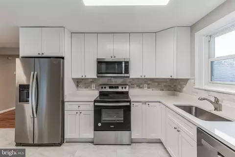 6301 Middlesex Ave, Springfield, VA 22150 photo 7