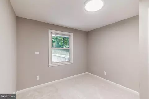 6301 Middlesex Ave, Springfield, VA 22150 photo 13