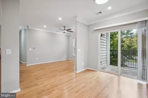 1530 Spring Gate #9209, Mclean, VA 22102 photo 12