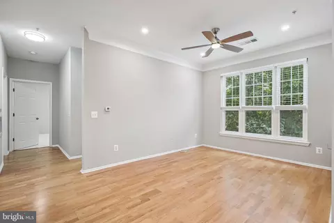 1530 Spring Gate #9209, Mclean, VA 22102 photo 11