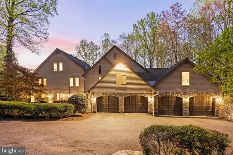 1102 Peppertree Dr, Great Falls, VA 22066