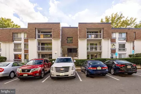 3805 Laramie Pl #H, Alexandria, VA 22309
