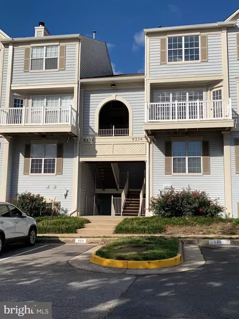 8234 Catbird Cir #301, Lorton, VA 22079