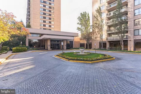 3709 S George Mason Dr #802, Falls Church, VA 22041