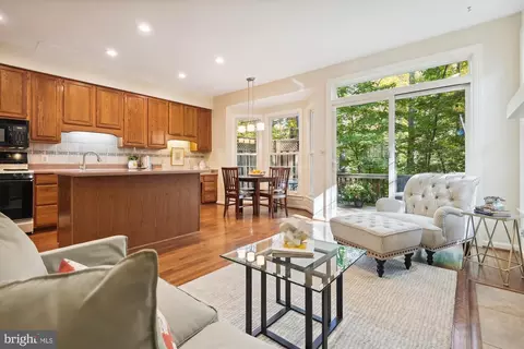 11286 Fairwind Way, Reston, VA 20190 photo 12