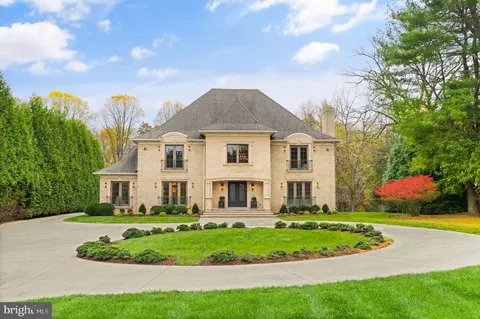1105 Towlston Rd, Mclean, VA 22102