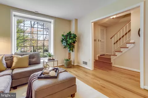 6804 Melrose Dr, Mclean, VA 22101 photo 8