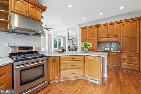 1416 Pathfinder Ln, Mclean, VA 22101 photo 19
