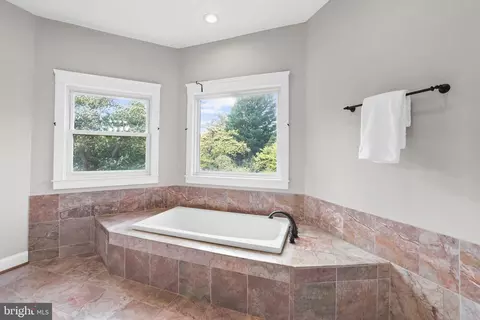 1416 Pathfinder Ln, Mclean, VA 22101 photo 39