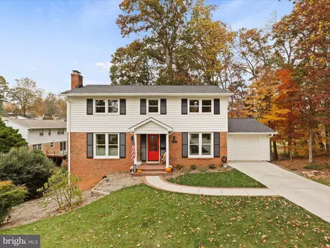 6702 Emporia Ct, Springfield, VA 22152
