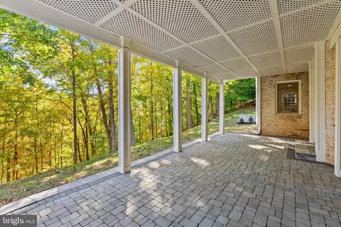 843 Alvermar Ridge Dr, Mclean, VA 22102 photo 40
