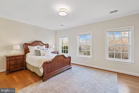 843 Alvermar Ridge Dr, Mclean, VA 22102 photo 23