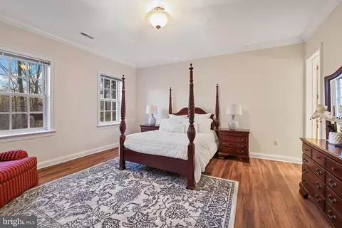 843 Alvermar Ridge Dr, Mclean, VA 22102 photo 38