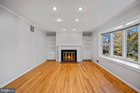 1106 Brentfield Dr, Mclean, VA 22101 photo 12