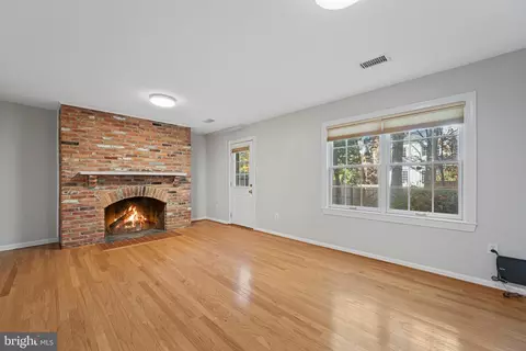 1106 Brentfield Dr, Mclean, VA 22101 photo 5