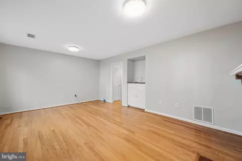 1106 Brentfield Dr, Mclean, VA 22101 photo 6