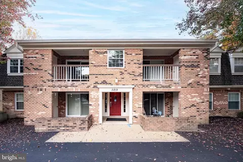 5819 Cove Landing Rd #301, Burke, VA 22015