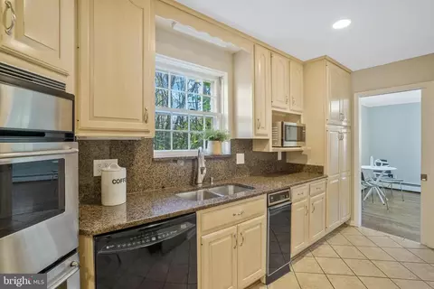 6011 Claiborne Dr, Mclean, VA 22101 photo 13