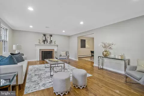 6011 Claiborne Dr, Mclean, VA 22101 photo 4