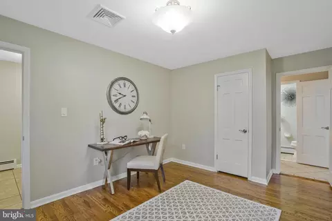 6011 Claiborne Dr, Mclean, VA 22101 photo 30