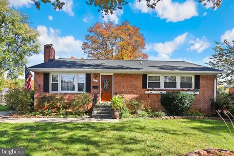 5310 Pillow Ln, Springfield, VA 22151 photo 2