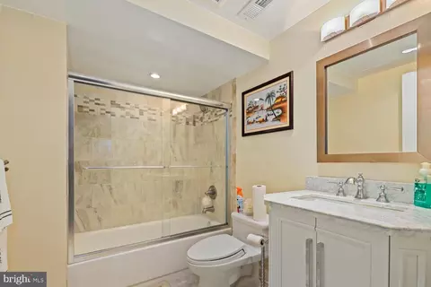 5310 Pillow Ln, Springfield, VA 22151 photo 20