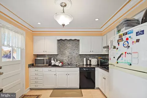 5310 Pillow Ln, Springfield, VA 22151 photo 9