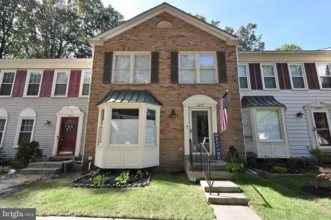 10634 Alison Dr, Burke, VA 22015