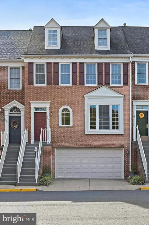 123 Carter Ct SW, Vienna, VA 22180
