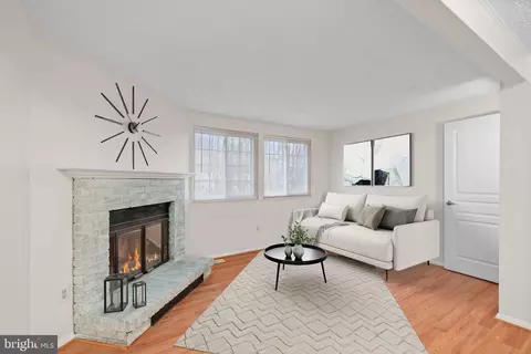8408 Cedar Falls Ct, Springfield, VA 22153 photo 9
