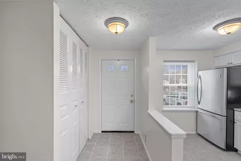 8408 Cedar Falls Ct, Springfield, VA 22153 photo 2