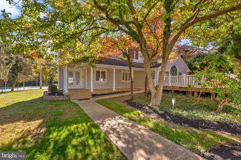 2646 Babcock Rd, Vienna, VA 22181