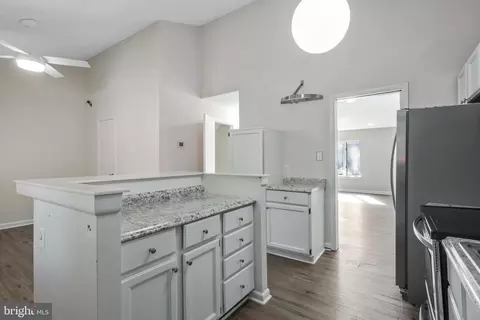 6118 Lee Brooke Pl, Springfield, VA 22152 photo 6