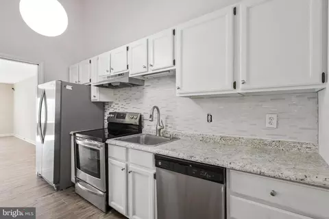 6118 Lee Brooke Pl, Springfield, VA 22152 photo 5