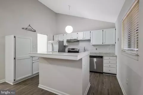 6118 Lee Brooke Pl, Springfield, VA 22152 photo 7