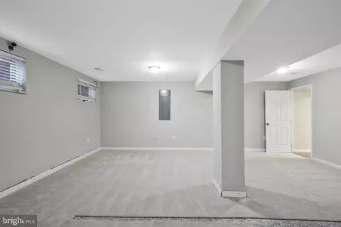 6118 Lee Brooke Pl, Springfield, VA 22152 photo 31