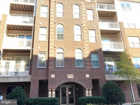 13724 Neil Armstrong Ave #507, Herndon, VA 20171