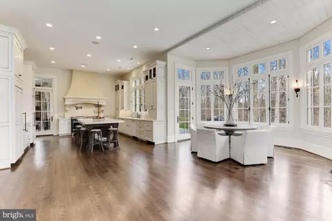 906 Turkey Run Rd, Mclean, VA 22101 photo 21