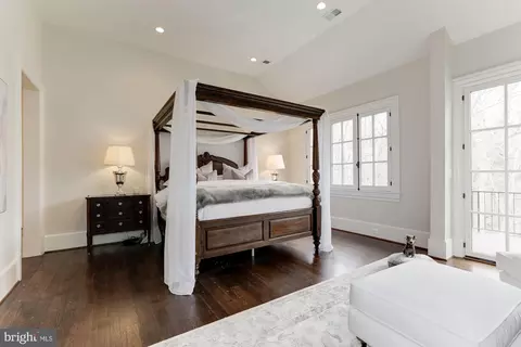 906 Turkey Run Rd, Mclean, VA 22101 photo 26