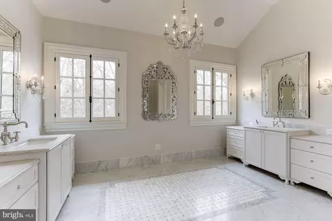 906 Turkey Run Rd, Mclean, VA 22101 photo 28