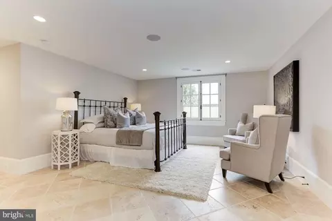 906 Turkey Run Rd, Mclean, VA 22101 photo 40