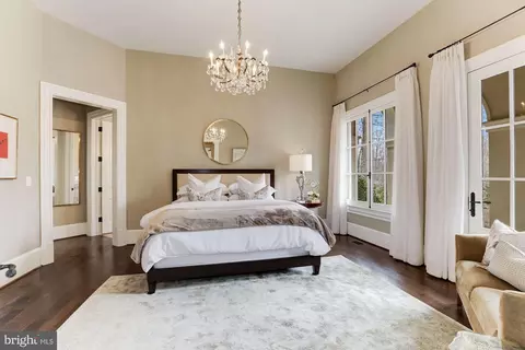 906 Turkey Run Rd, Mclean, VA 22101 photo 24